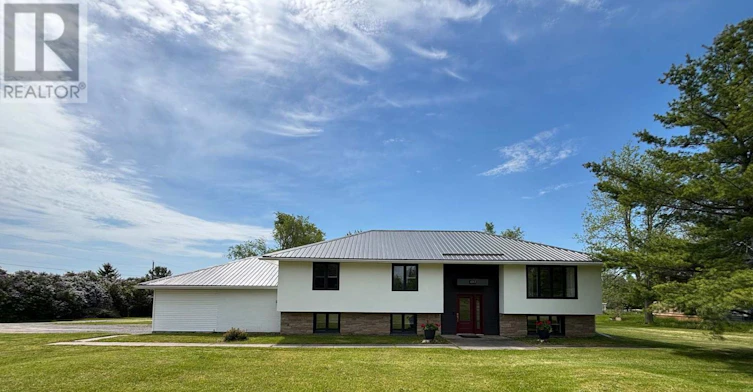 497 Wellington Main Street, Prince Edward County, ON, K0K 3L0 - 2