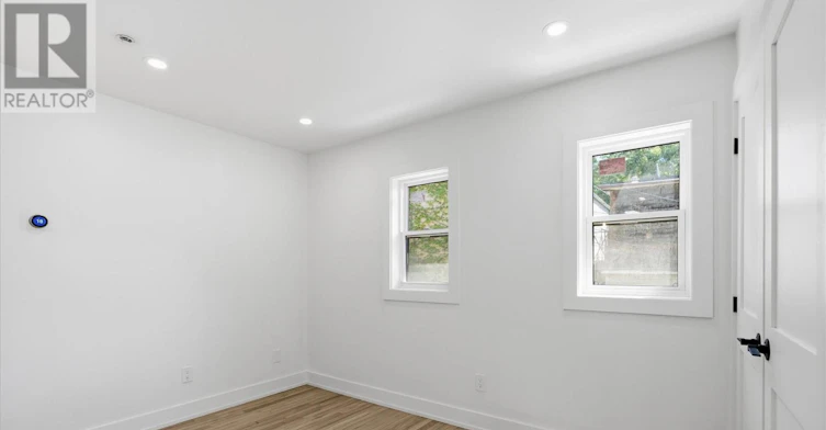 1 Agnes Lane, Toronto, ON, M4L 3Z3 - 16