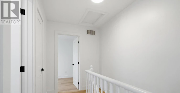 1 Agnes Lane, Toronto, ON, M4L 3Z3 - 23