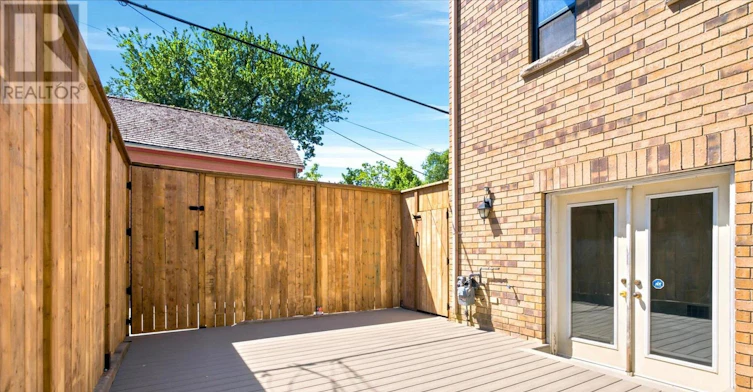 1 Agnes Lane, Toronto, ON, M4L 3Z3 - 39