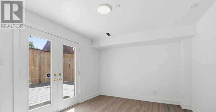 1 Agnes Lane, Toronto, ON, M4L 3Z3 - 32