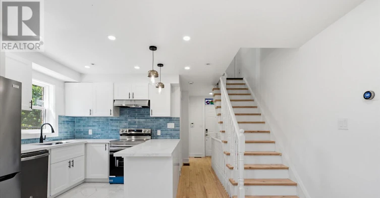 1 Agnes Lane, Toronto, ON, M4L 3Z3 - 11