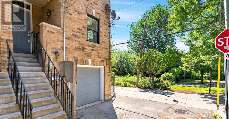 1 Agnes Lane, Toronto, ON, M4L 3Z3 - 4