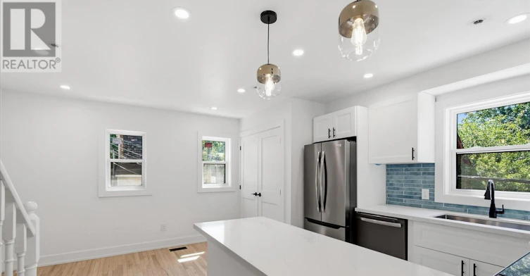 1 Agnes Lane, Toronto, ON, M4L 3Z3 - 9