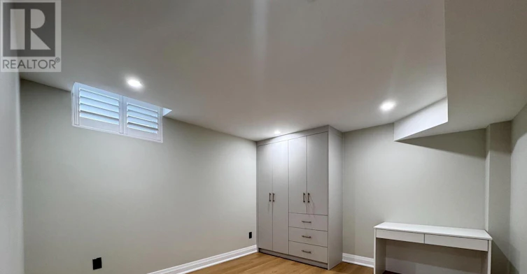 B1-9 Delevan Court, Richmond Hill, ON, L4B 3W8 - 3