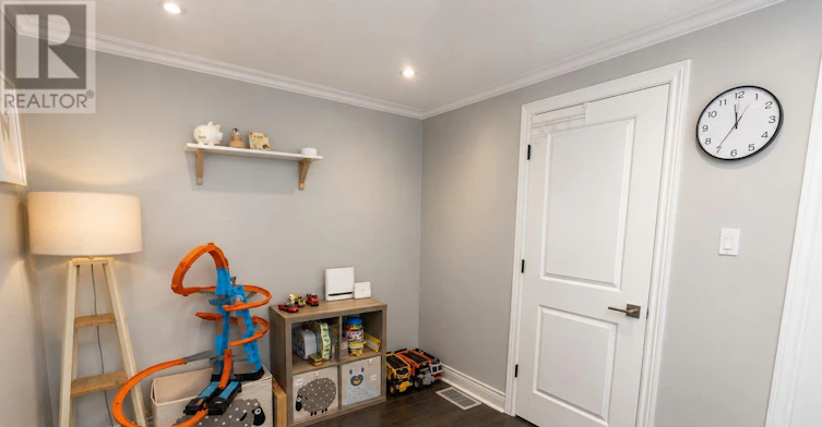 42 Torbrick Road, Toronto, ON, M4J 5A2 - 10