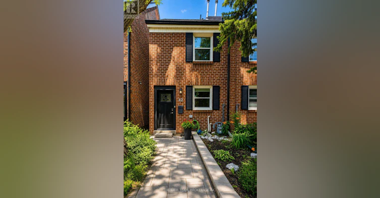 42 Torbrick Road, Toronto, ON, M4J 5A2