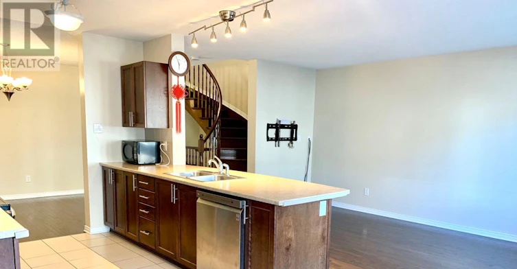 1602 Westhall Way, Ottawa, ON, K2M 0G8 - 4