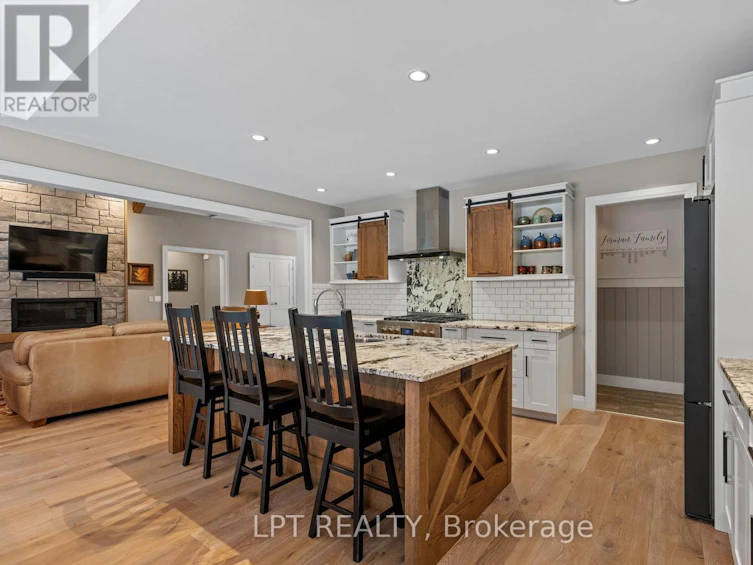 10007 Jenna Road, Lambton Shores, ON, N0M 1T0 - 10