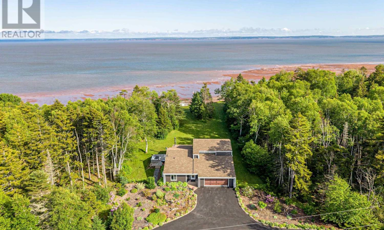 320 Cove Road