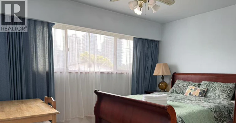 3XX W 62nd Avenue, Vancouver, BC, V5X 2E3 - 3