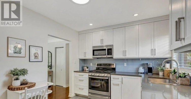 239 Royal Street, Waterloo, ON, N2J 2J1 - 7