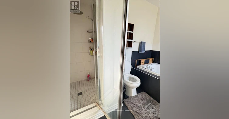 349 Meadowbreeze Drive, Ottawa, ON, K2M 0K3 - 11