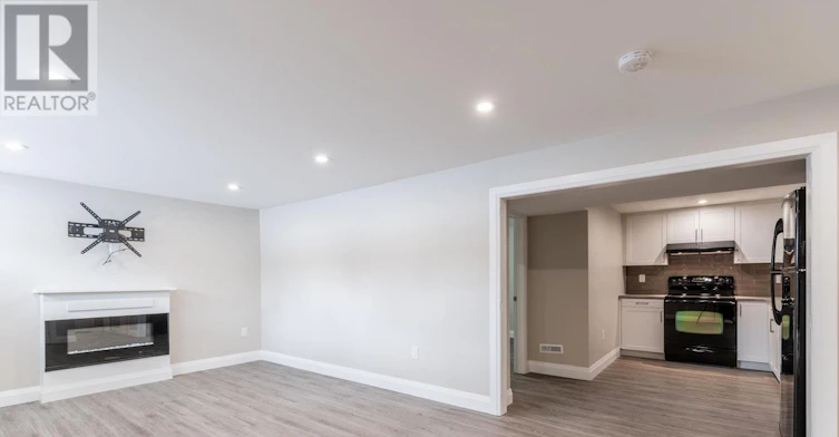 240 Wellington Street E, Barrie, ON, L4M 2E3 - 10