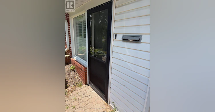 240 Wellington Street E, Barrie, ON, L4M 2E3
