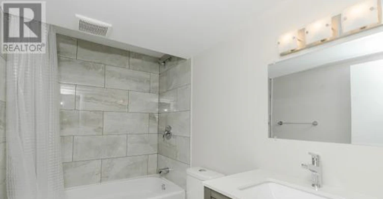 240 Wellington Street E, Barrie, ON, L4M 2E3 - 6