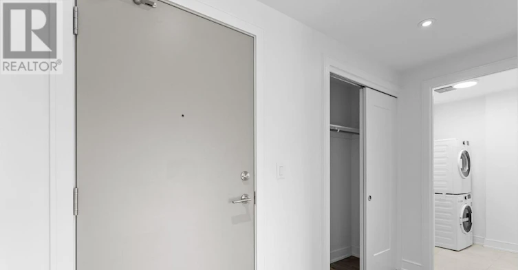621-185 Dunlop Street E, Barrie, ON, L4M 0L7 - 3