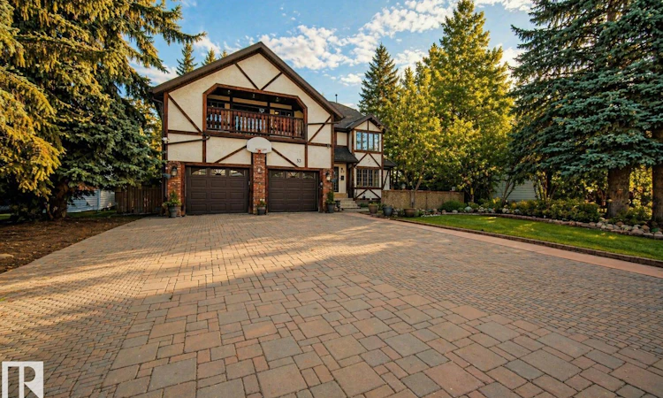 33 Glen Meadow Cr