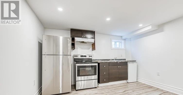 BSMT-99 Cherrywood Drive, Newmarket, ON, L3Y 2X6 - 8