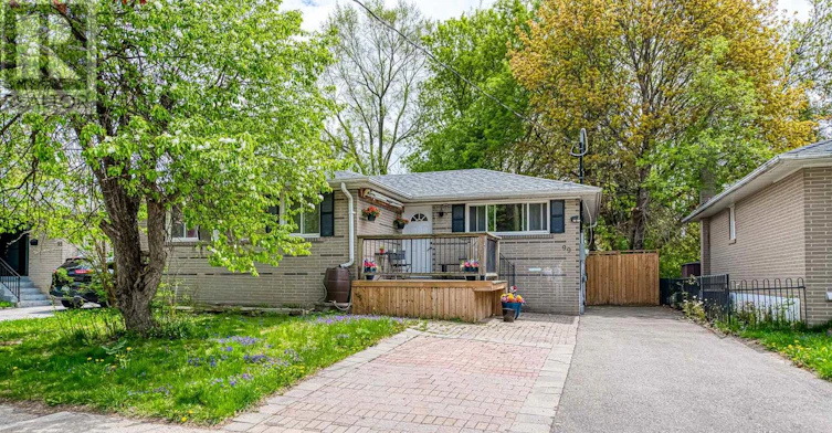 BSMT-99 Cherrywood Drive, Newmarket, ON, L3Y 2X6 - 2