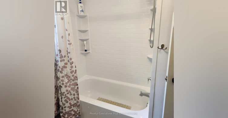 21 Ivy Lane, Tiny, ON, L0L 2J0 - 14