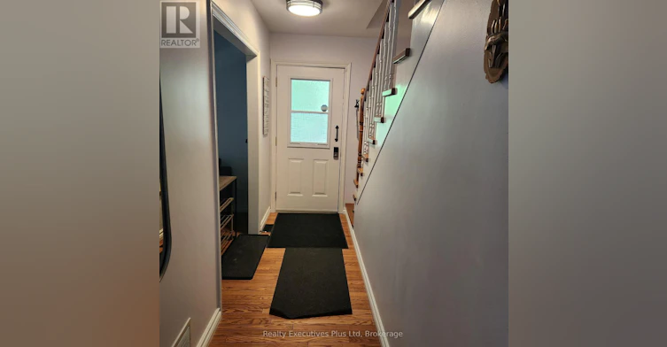 21 Ivy Lane, Tiny, ON, L0L 2J0 - 3