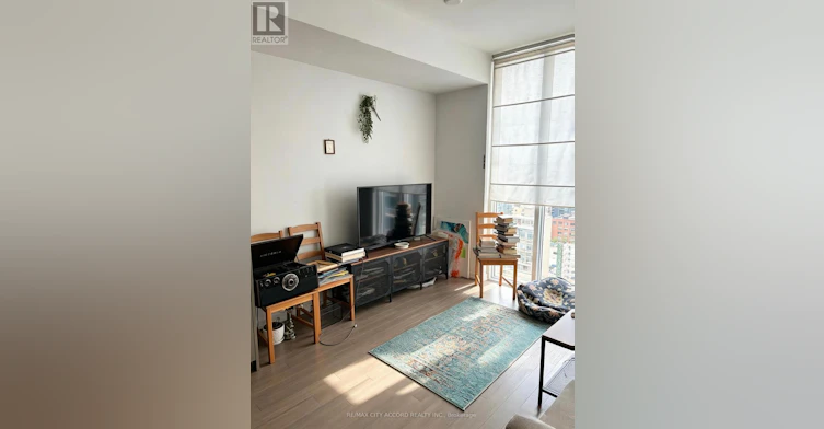2010-101 Peter Street, Toronto, ON, M5V 0P1
