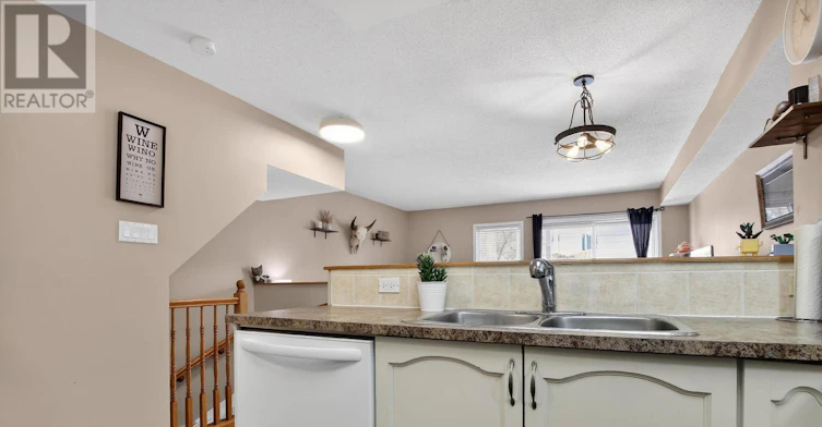 1-255 Deercroft Avenue, Ottawa, ON, K2J 5J9 - 6