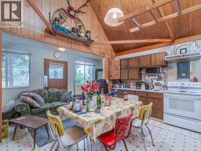 920 S Green Lake Road - 4