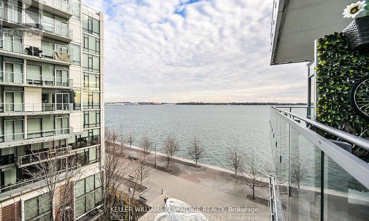 616-29 Queens Quay E