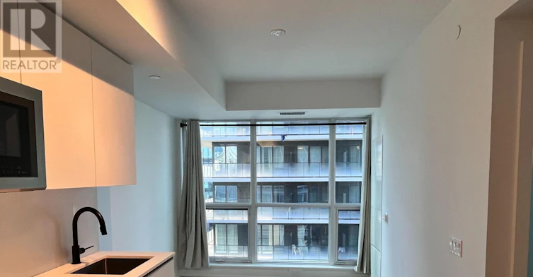 3504-327 King Street W, Toronto, ON, M5V 0W7 - 3