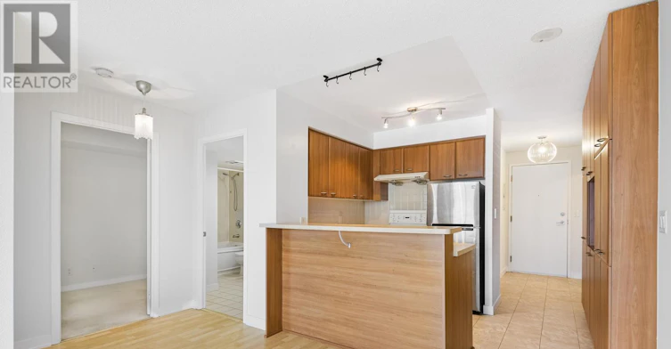 2615-36 Lee Centre Drive, Toronto, ON, M1H 3K2 - 11