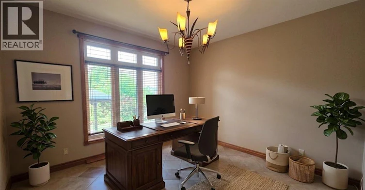 380 Shoreview Circle, Windsor, ON, N8P 1M7 - 7