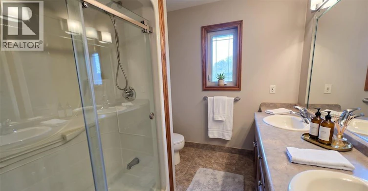 380 Shoreview Circle, Windsor, ON, N8P 1M7 - 17