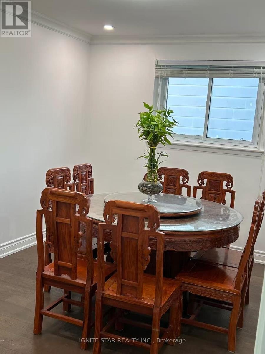 3246 Oakglade Crescent, Mississauga, ON, L5C 1X3 - 6