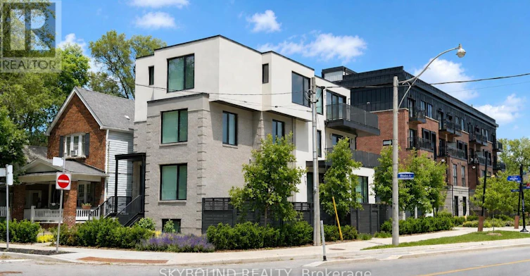 4-109 Rhodes Avenue, Toronto, ON, M4L 3A2 - 26