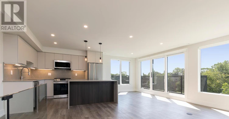 4-109 Rhodes Avenue, Toronto, ON, M4L 3A2 - 5