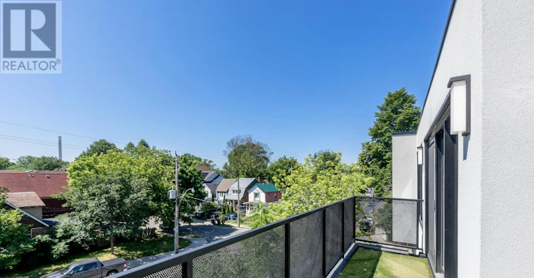 4-109 Rhodes Avenue, Toronto, ON, M4L 3A2 - 13