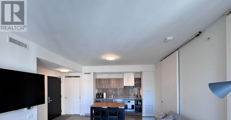 1908-125 Peter Street, Toronto, ON, M5V 2G9 - 2