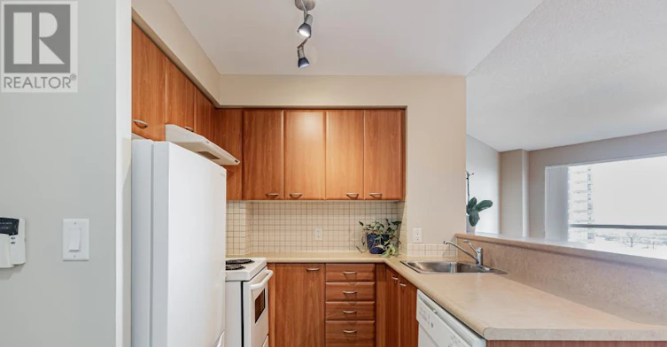 906-38 Lee Centre Drive, Toronto, ON, M1H 3J7 - 6