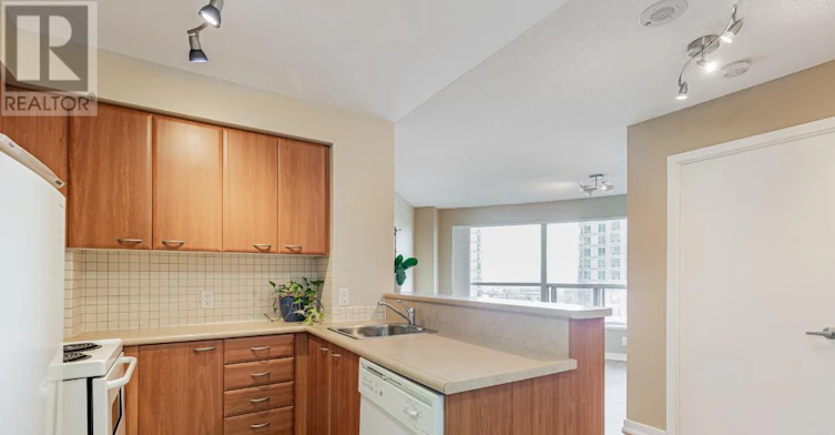 906-38 Lee Centre Drive, Toronto, ON, M1H 3J7 - 4