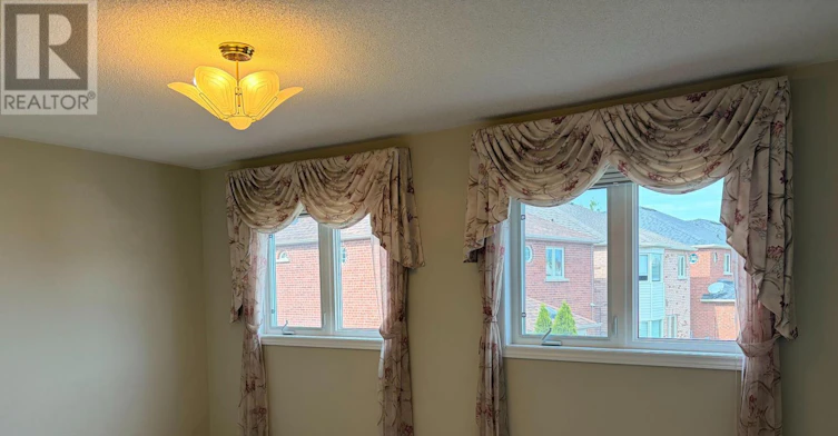 211 Stonebridge Drive, Markham, ON, L6C 2S2 - 10