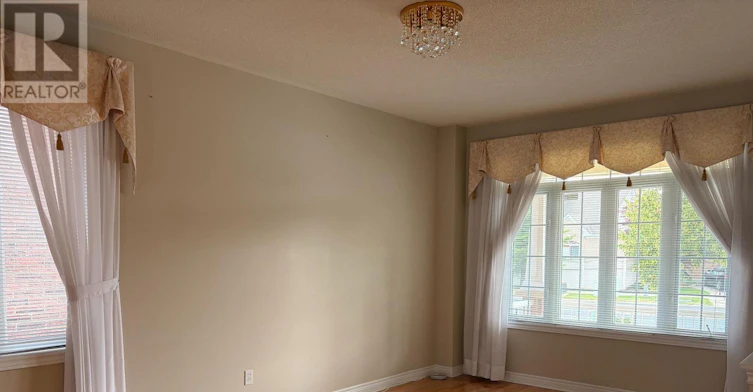 211 Stonebridge Drive, Markham, ON, L6C 2S2 - 3