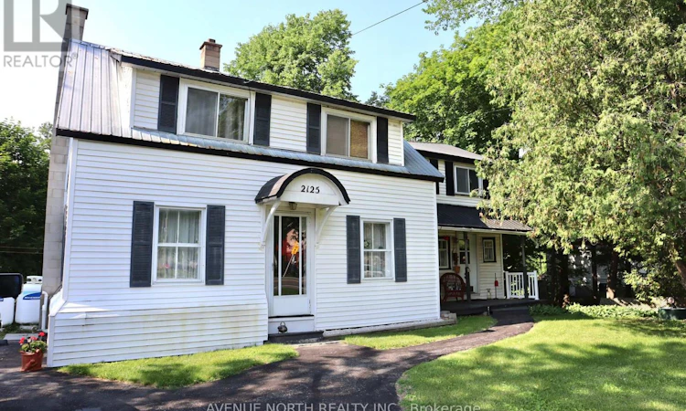 2125 Old Montreal Road