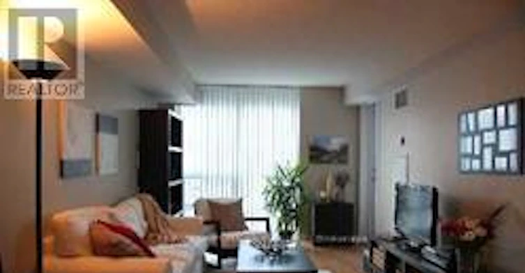1004-761 Bay Street, Toronto, ON, M5G 2R2 - 3