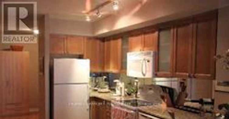 1004-761 Bay Street, Toronto, ON, M5G 2R2 - 4
