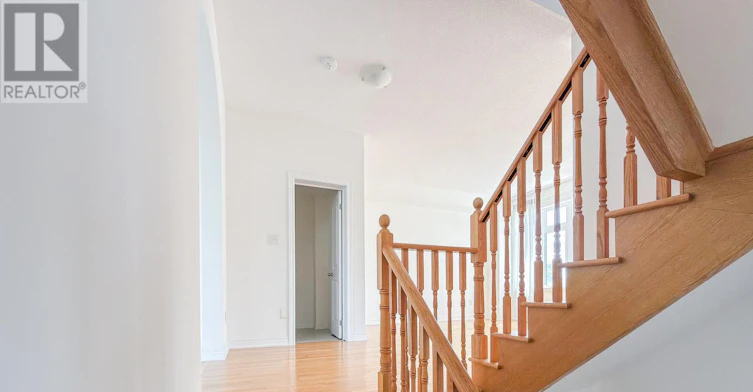 8 Globemaster Lane, Richmond Hill, ON, L4E 1H3 - 17