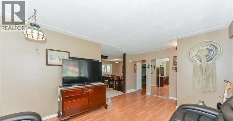 Upper-362 Victoria Road N, Guelph, ON, N1E 5J7 - 4