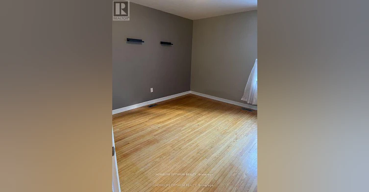 51 Northwood Drive, Toronto, ON, M2M 2J9 - 9