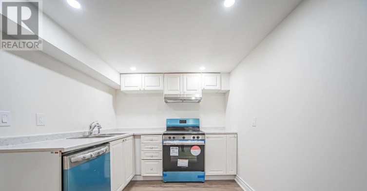 BASEMENT-538 Queens Drive, Toronto, ON, M6L 1M8 - 8